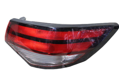 Tail Light Assembly NISSAN SENTRA Right 20