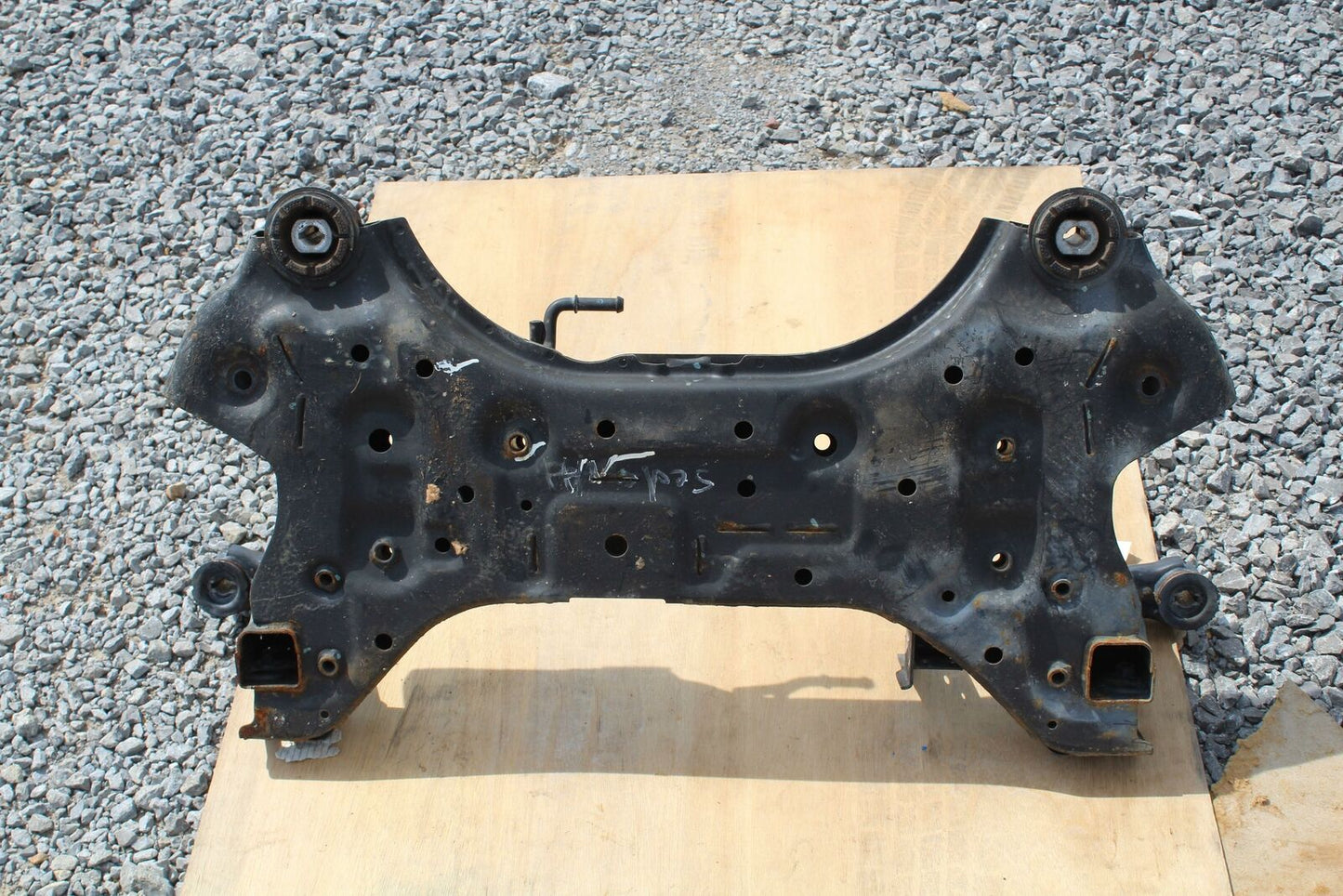 Undercarriage Crossmember KIA SEDONA 15 16 17 18