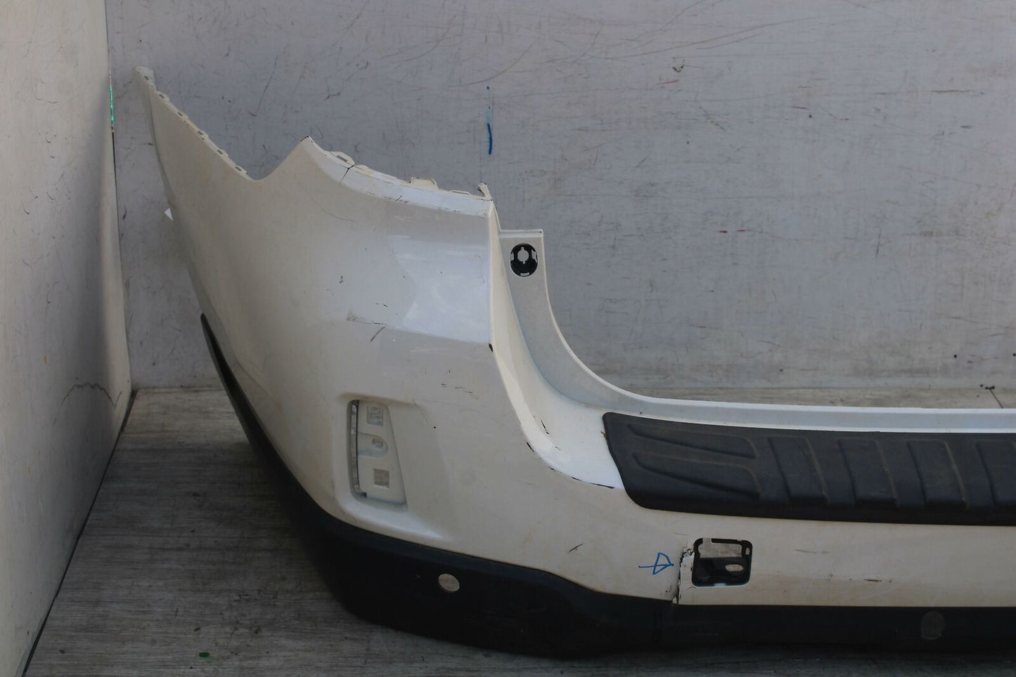 Rear Bumper Assembly SUBARU LEGACY 15 16