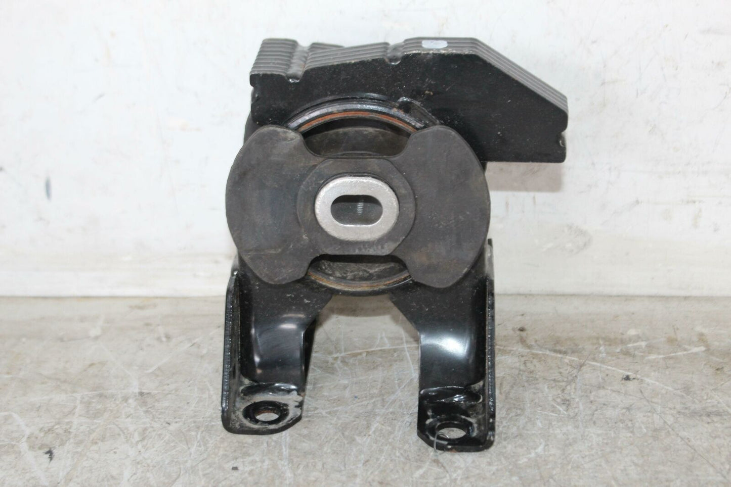 Transmission Mount NISSAN LEAF 19