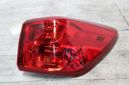 Tail Light Assembly NISSAN PATHFINDER Right 17 18 19 20