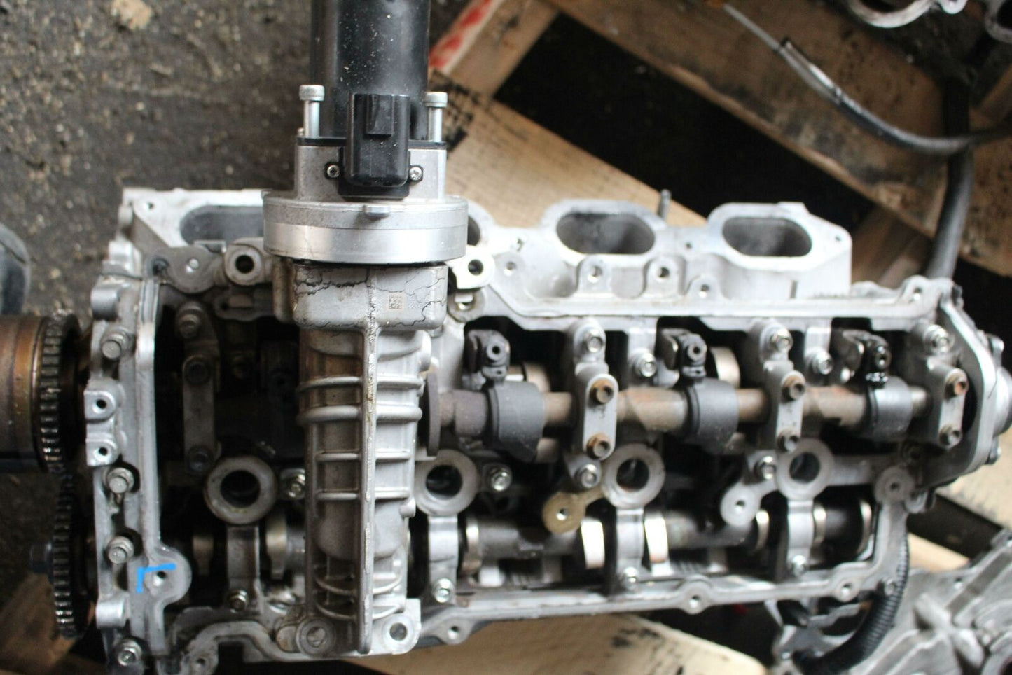 Cylinder Head INFINITI QX56 11 12 13