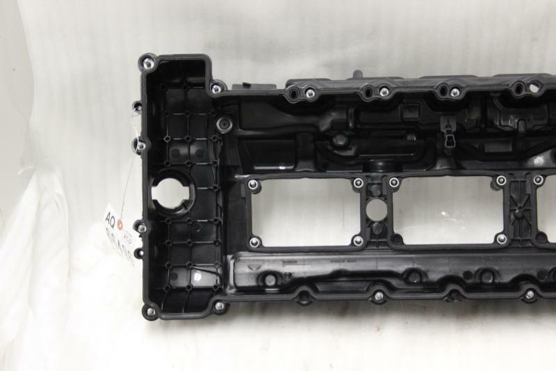 Valve Cover BMW 535I 14 15 16