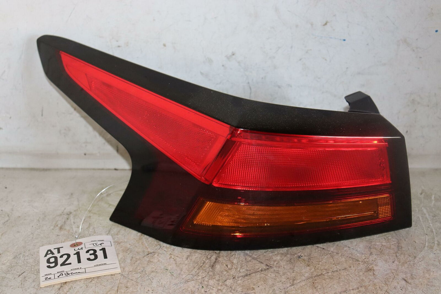 Tail Light Assembly NISSAN ALTIMA Left 19 20