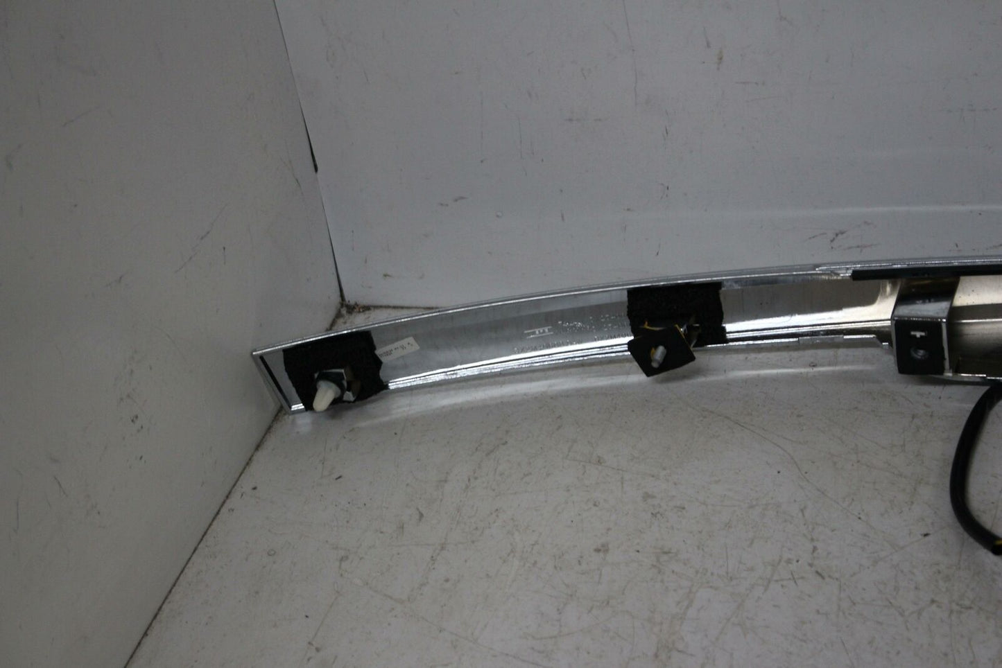 Lid/gate Moulding JAGUAR XF 15