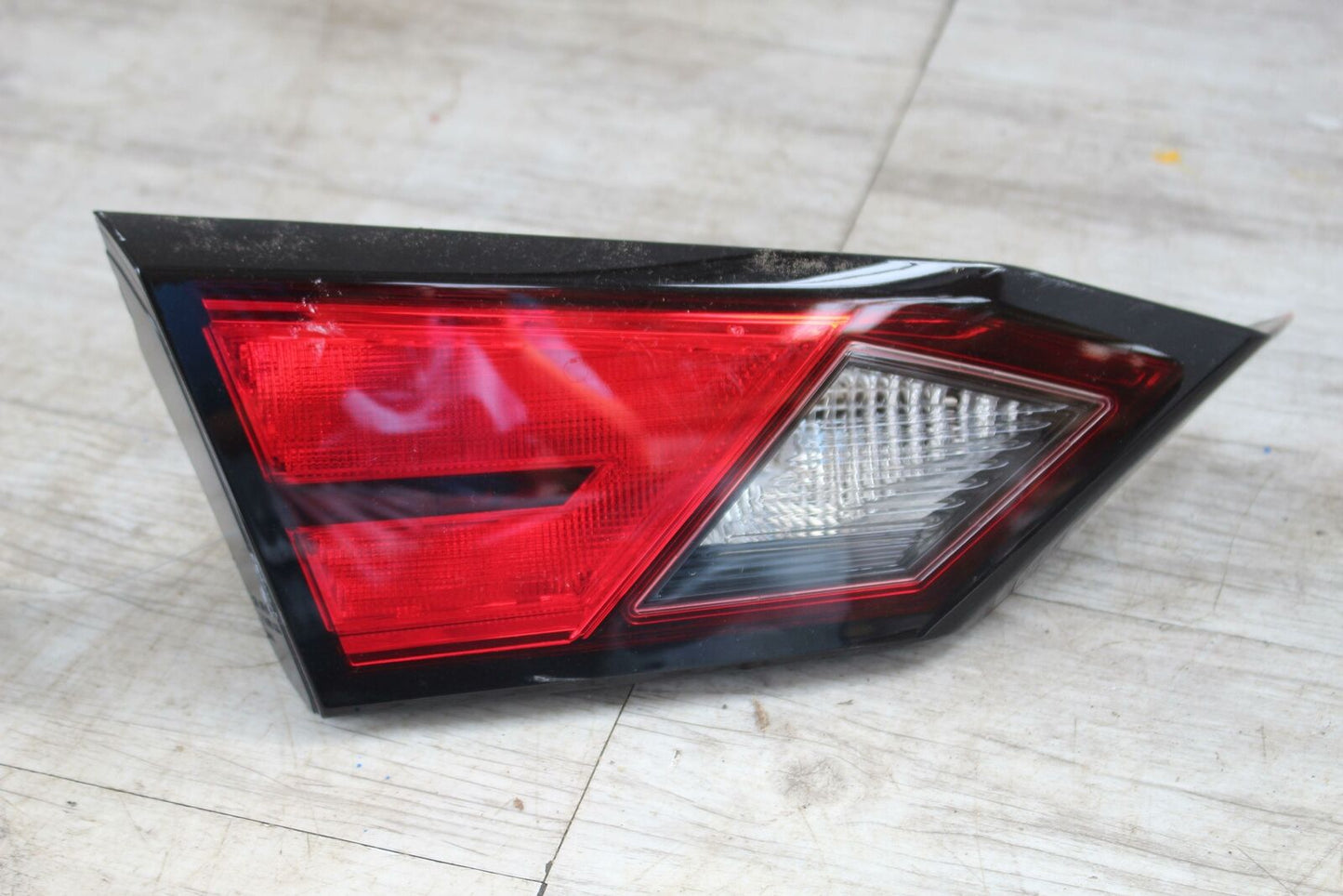 Tail Light Assembly NISSAN ALTIMA Left 19 20