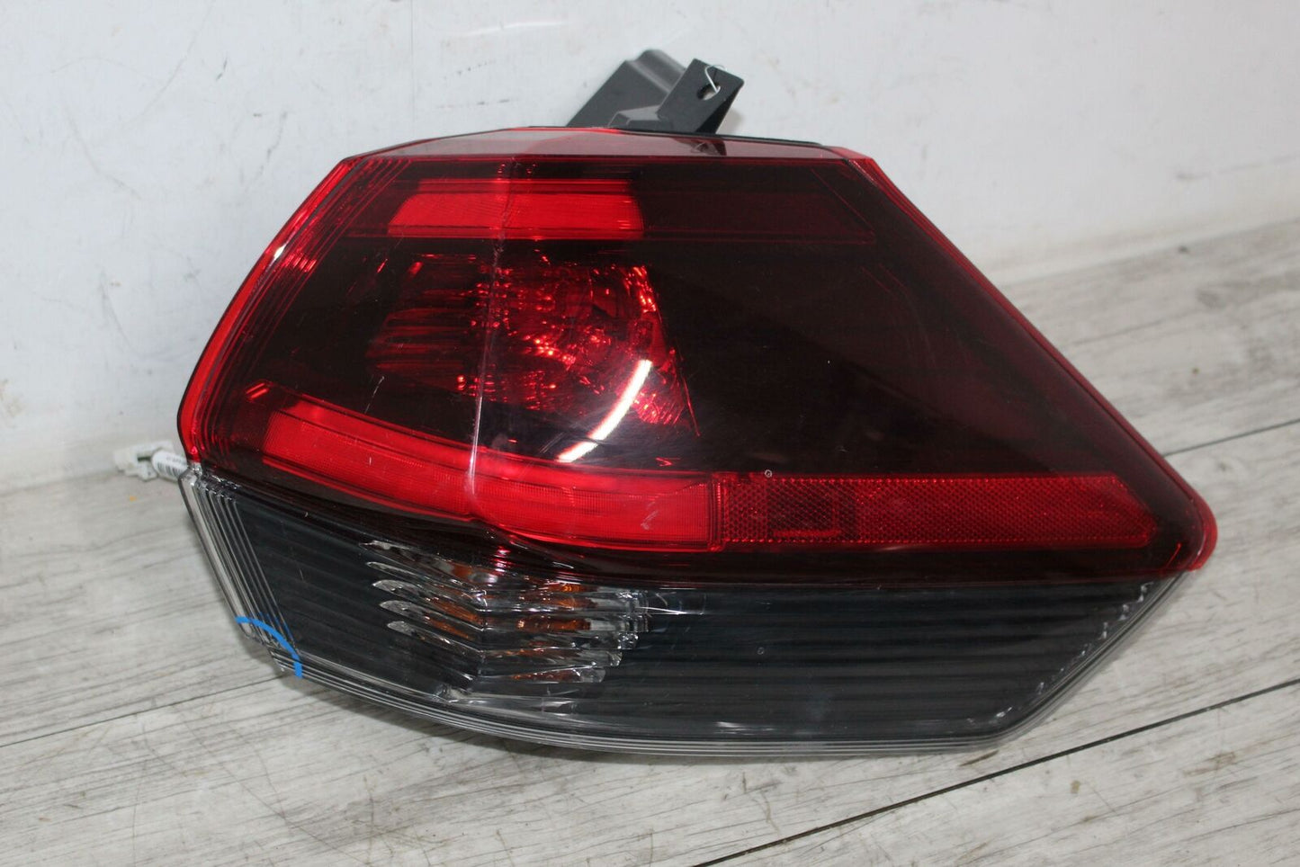 Tail Light Assembly ROGUE EXCEPT SPORT Right 17 18 19 20