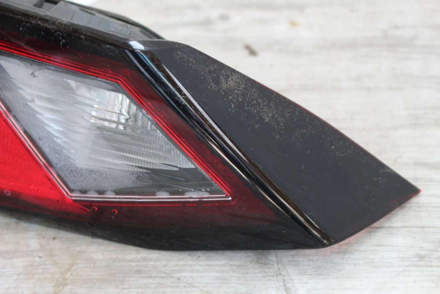 Tail Light Assembly NISSAN ALTIMA Right 19 20