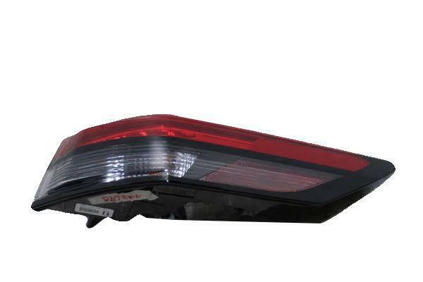 Tail Light Assembly NISSAN PATHFINDER Right 22