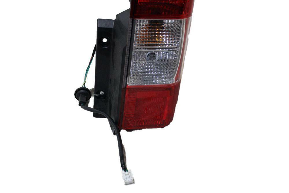 Tail Light Assembly NISSAN NV 2500 Right 12 13 14 15 16 17 18 19 20