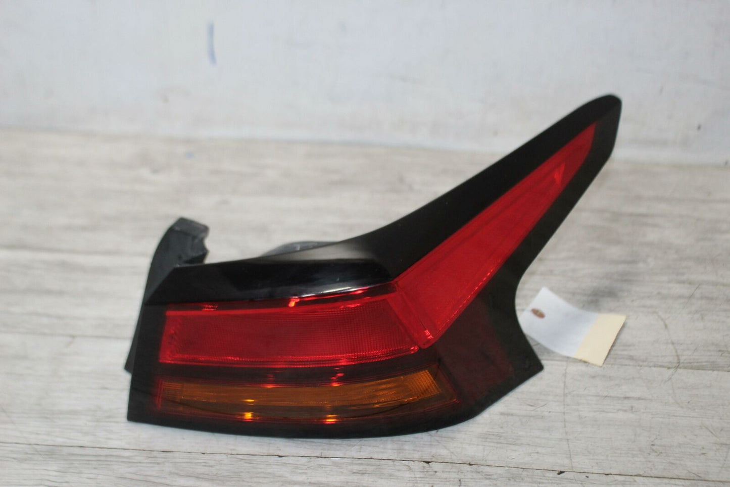 Tail Light Assembly NISSAN ALTIMA Right 19 20