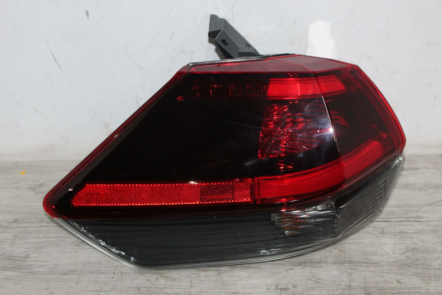 Tail Light Assembly ROGUE EXCEPT SPORT Left 17 18 19 20