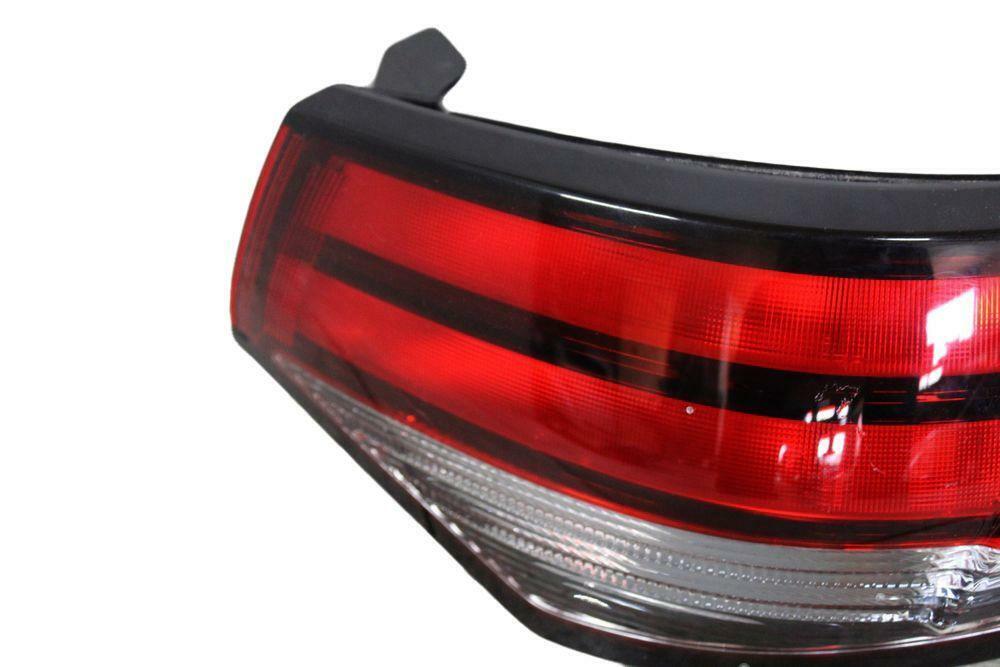 Tail Light Assembly NISSAN SENTRA Right 20