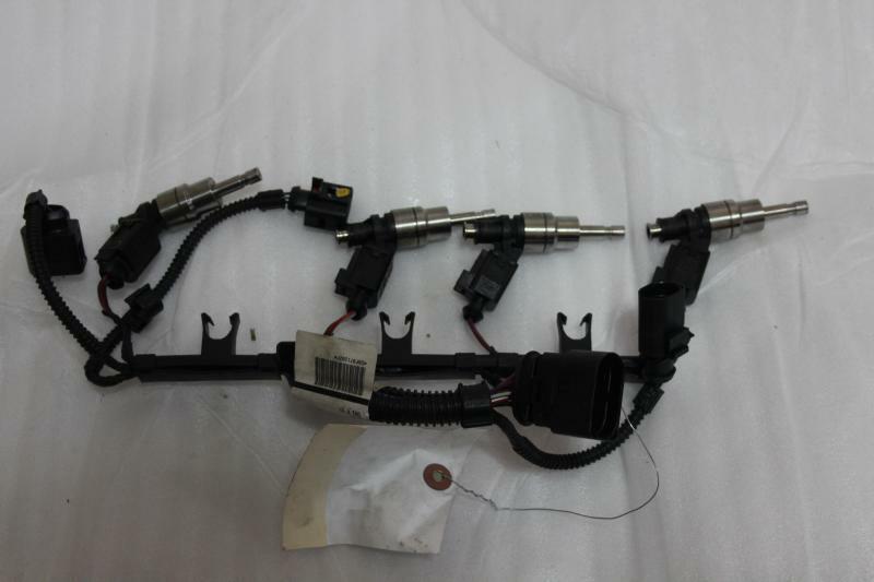 Fuel Injection Rail AUDI TT 13