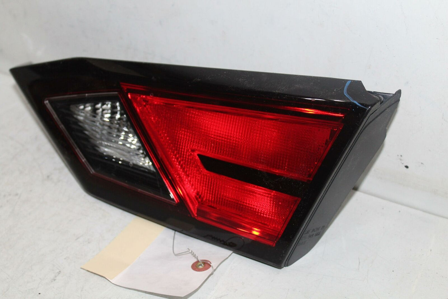 Tail Light Assembly NISSAN ALTIMA Right 19 20