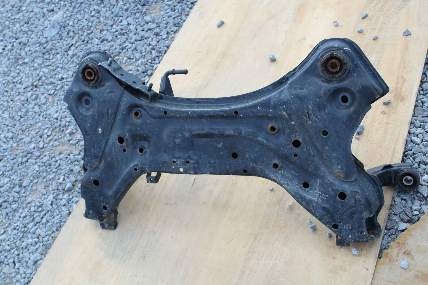 Undercarriage Crossmember HYUNDAI AZERA 12 13 14