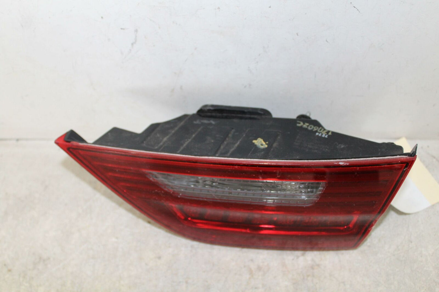 Tail Light Assembly KIA CADENZA Right 17 18 19