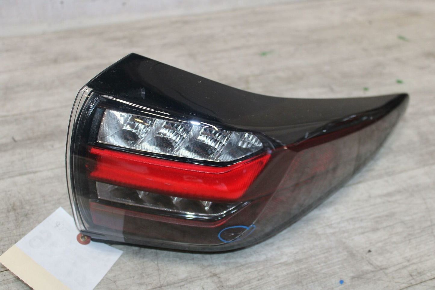 Tail Light Assembly NISSAN MURANO Right 19 20