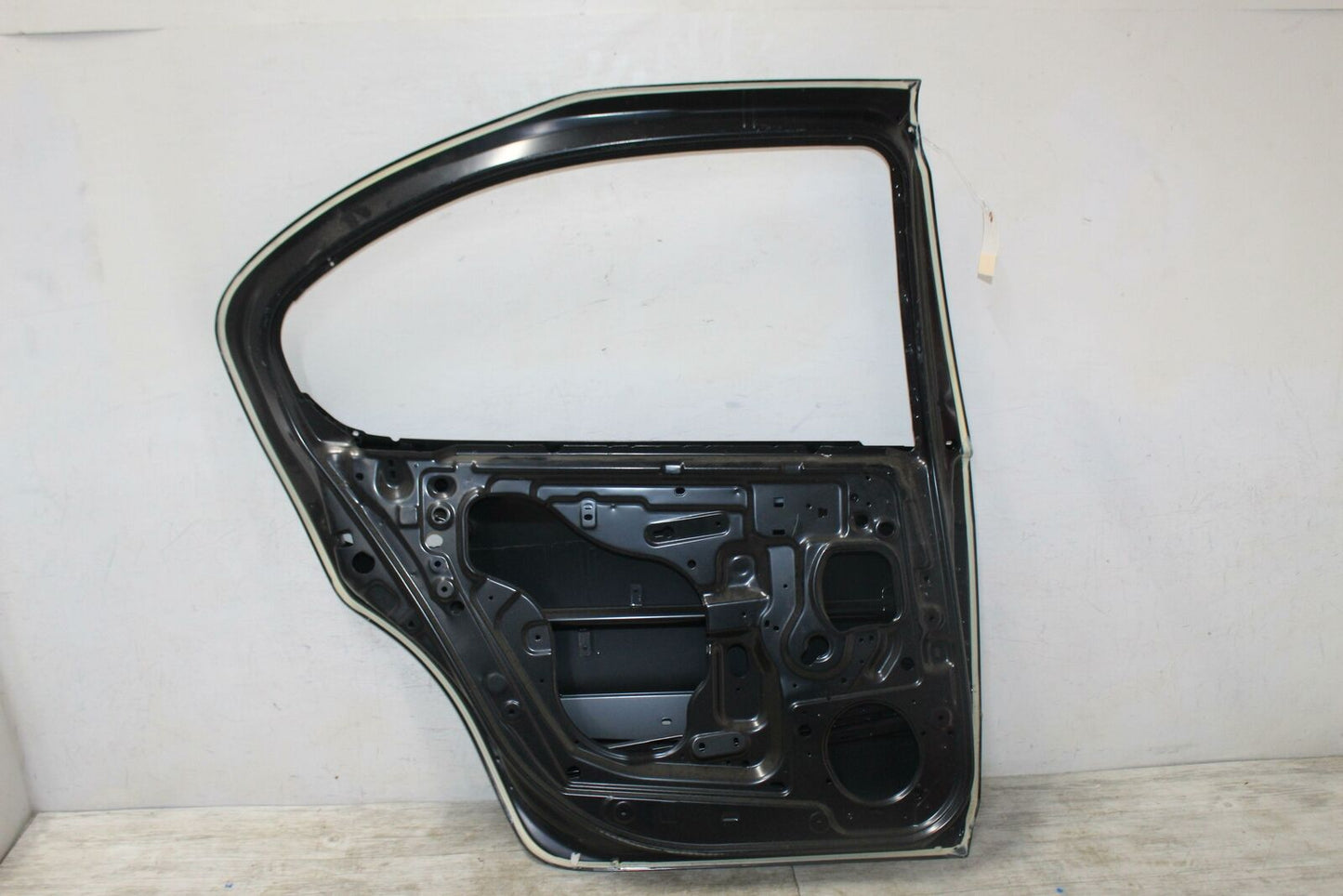 Rear Door INFINITI I35 Left 02 03 04