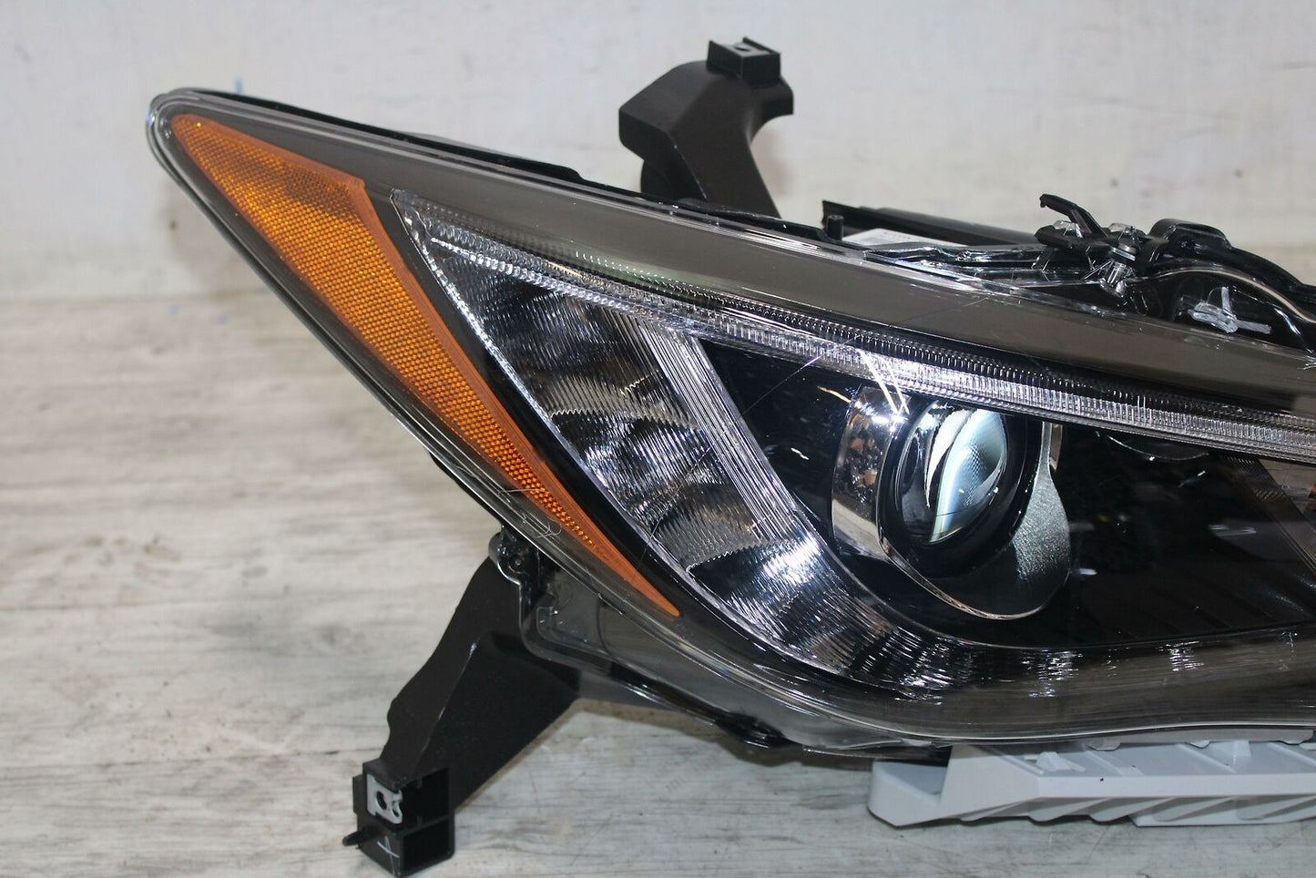 Headlamp Assembly INFINITI QX60 Right 19