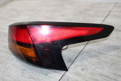 Tail Light Assembly NISSAN ALTIMA Right 19 20