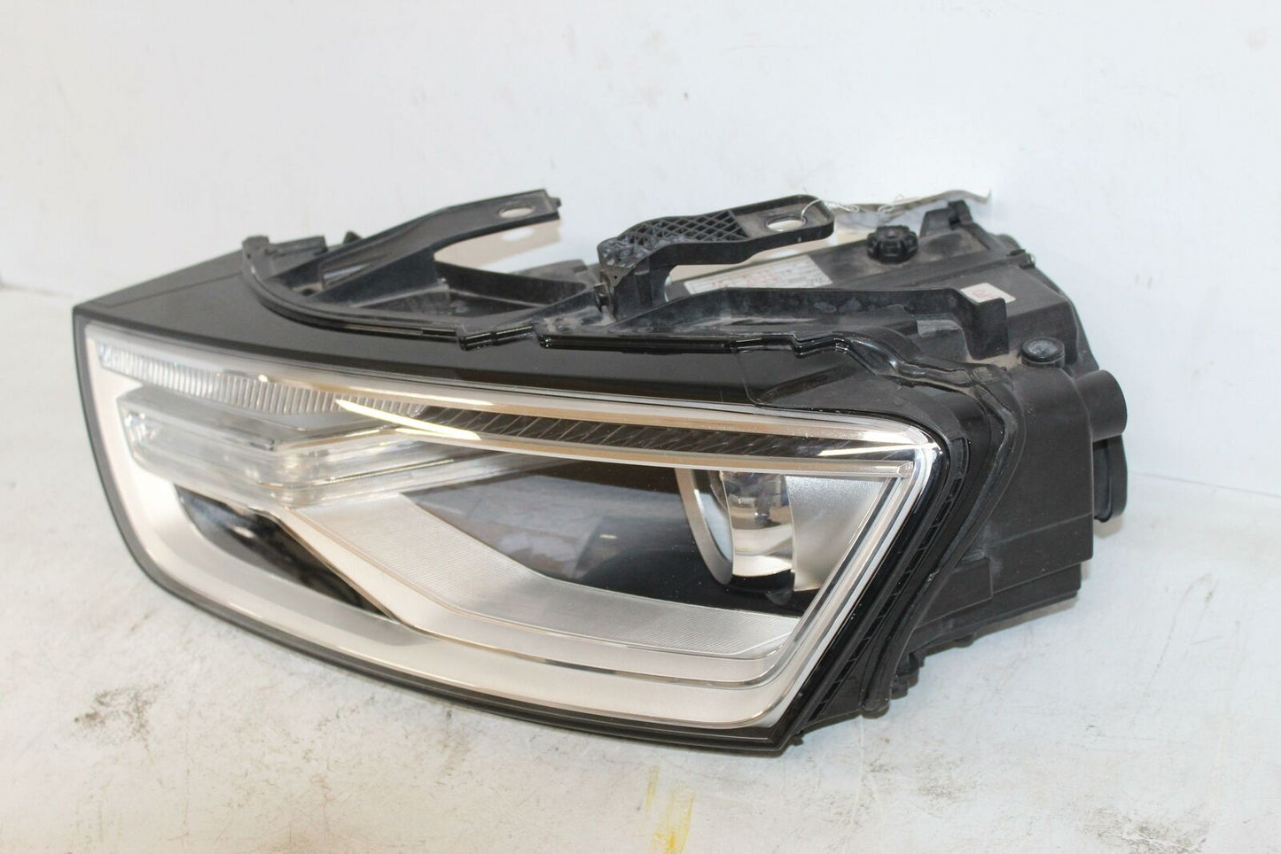 Headlamp Assembly AUDI Q3 Left 16 17 18