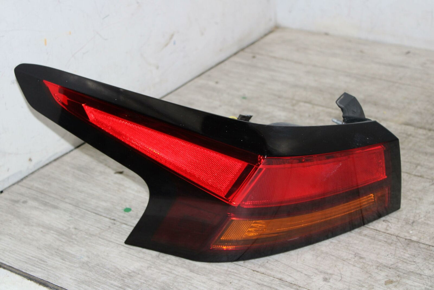 Tail Light Assembly NISSAN ALTIMA Left 19 20