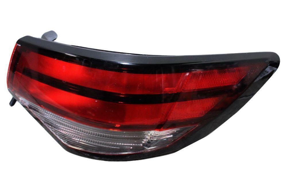 Tail Light Assembly NISSAN SENTRA Right 20