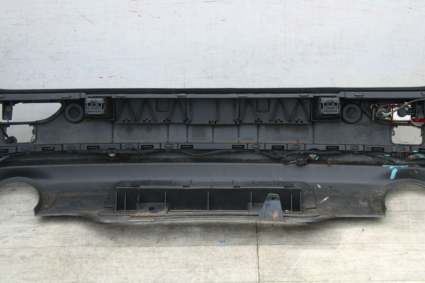 Rear Bumper Assembly AUDI Q5 09 10 11 12 13 14 15 16