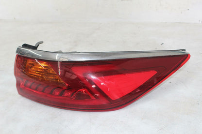 Tail Light Assembly KIA CADENZA Right 17 18 19