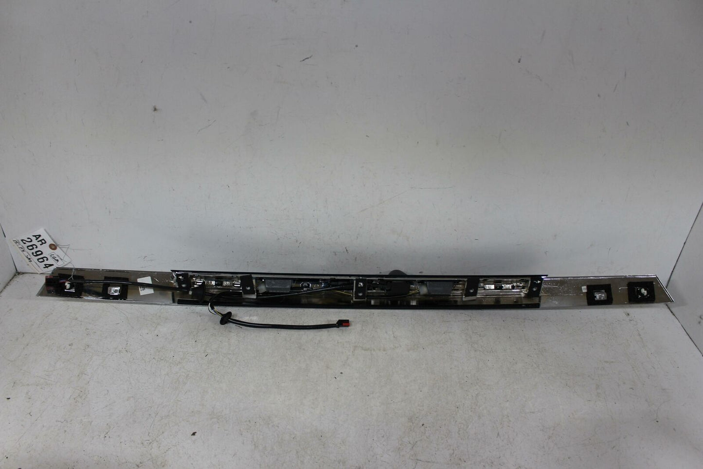 Lid/gate Moulding JAGUAR XF 15