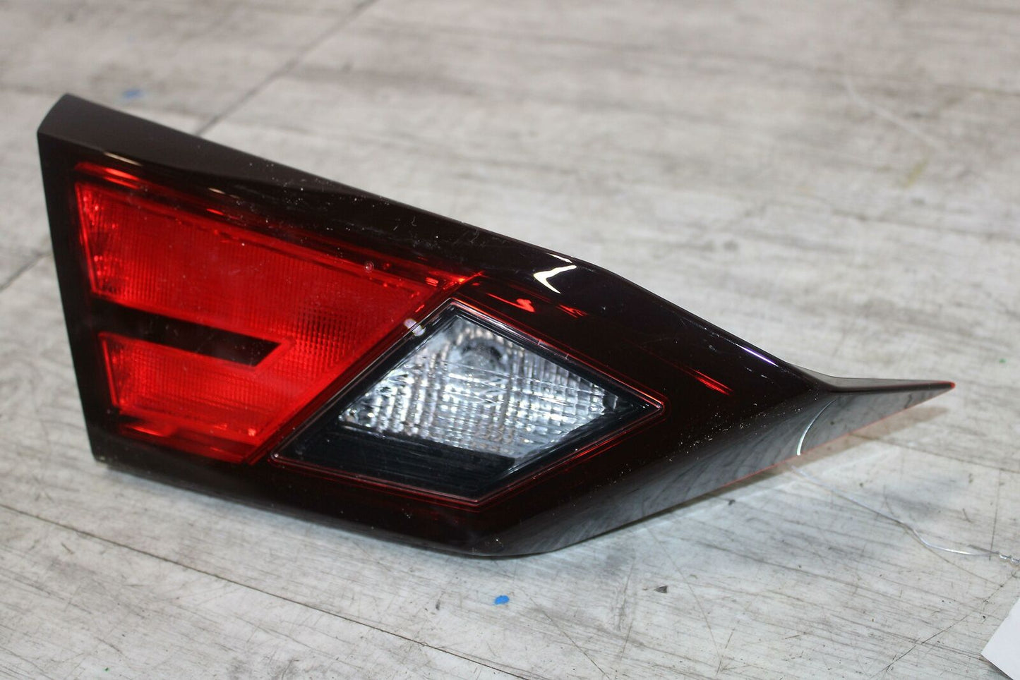 Tail Light Assembly NISSAN ALTIMA Left 19 20