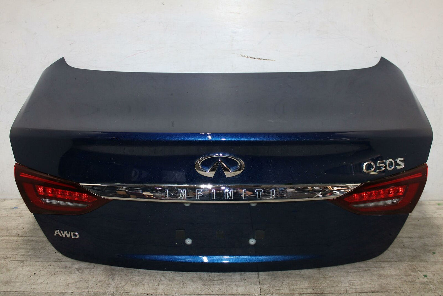 Trunk/decklid/hatch/tailgate INFINITI Q50 20