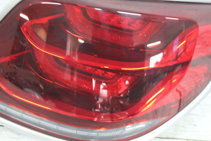 Tail Light Assembly KIA K900 Right 19