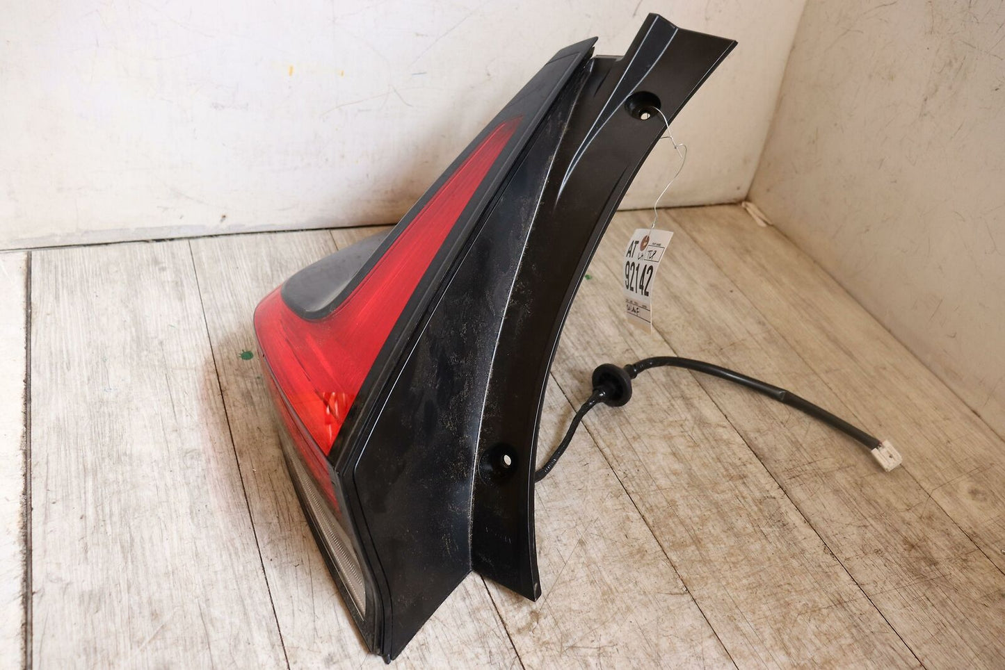 Tail Light Assembly NISSAN LEAF Left 18 19 20