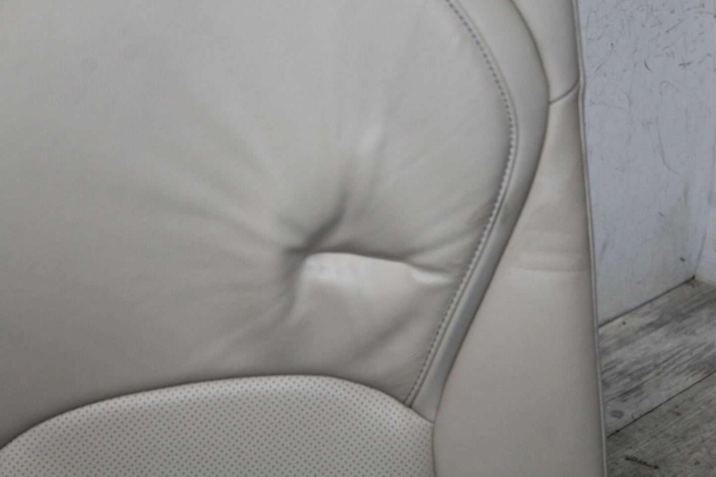 Rear Seat INFINITI QX50 19