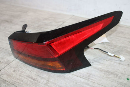 Tail Light Assembly NISSAN ALTIMA Right 19 20