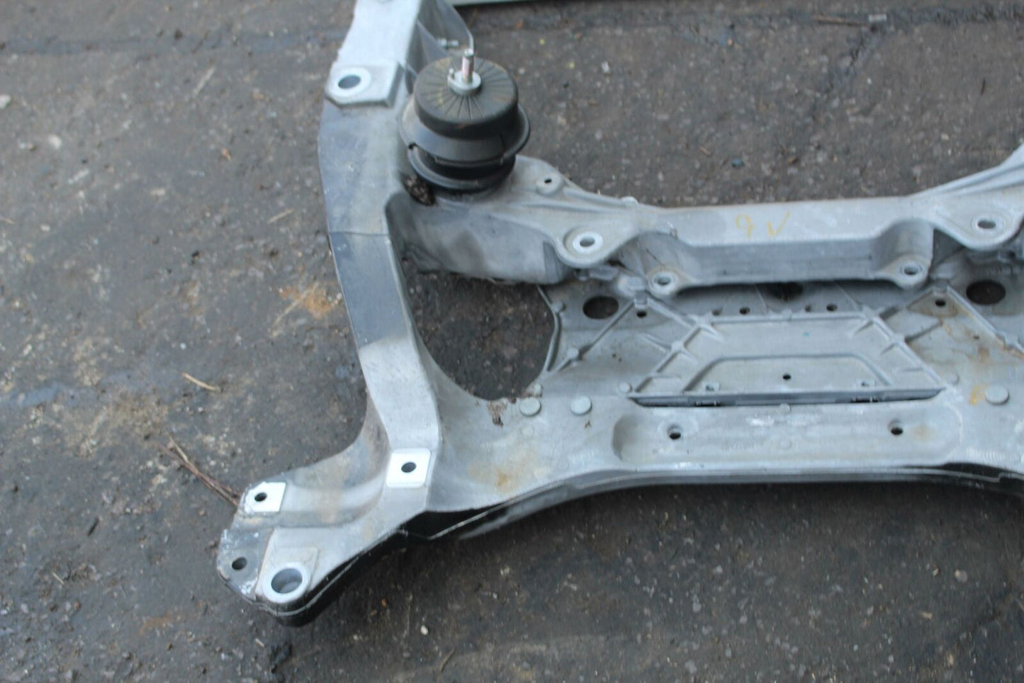 Undercarriage Crossmember INFINITI Q60 17 18 19