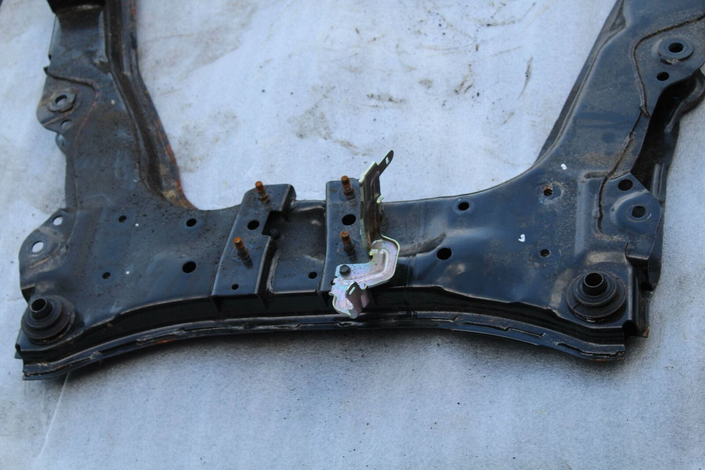 Undercarriage Crossmember NISSAN LEAF 18 19