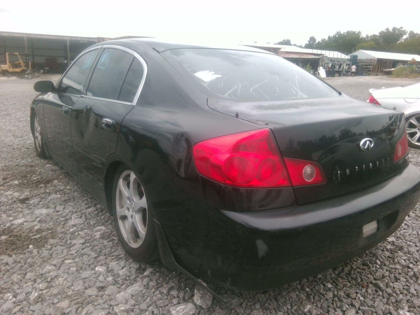 Front Door INFINITI G35 Left 03 04 05 06