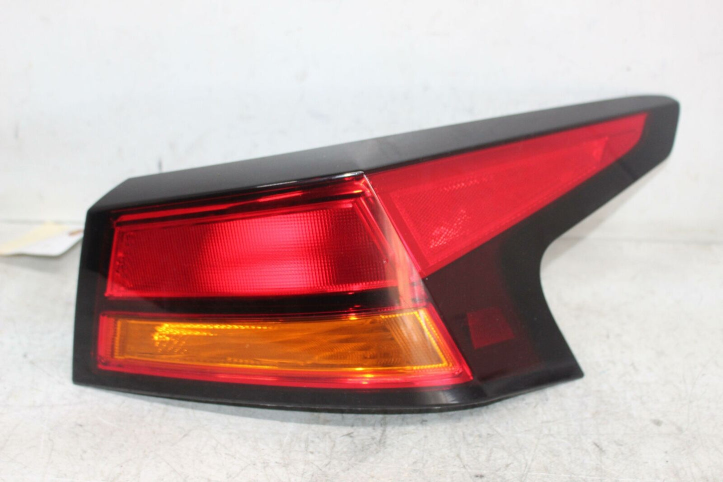 Tail Light Assembly NISSAN ALTIMA Right 19 20