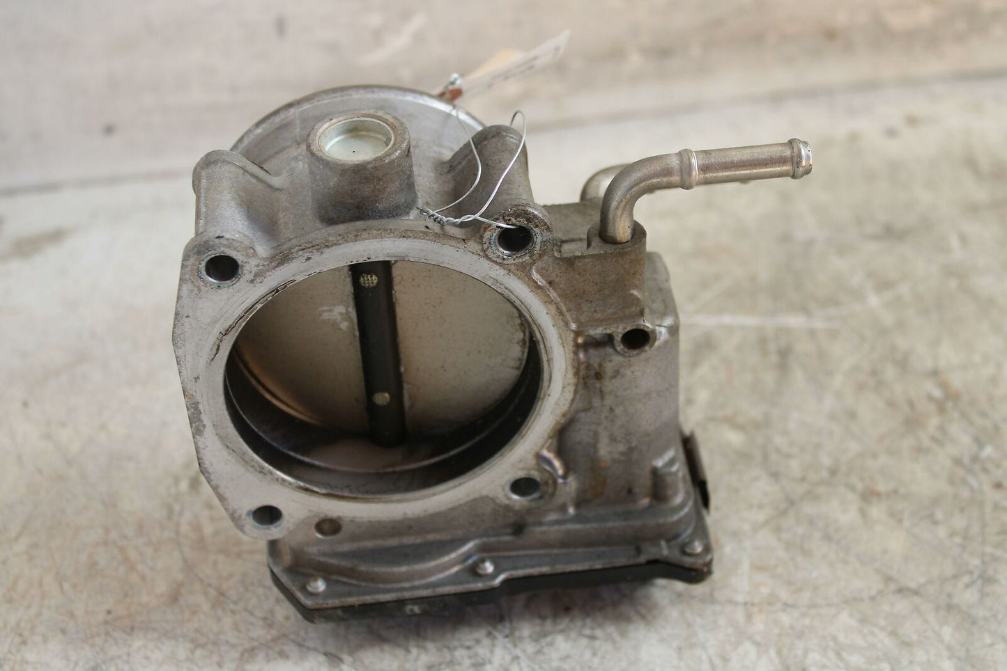 Throttle Body/valve Assy INFINITI QX56 15