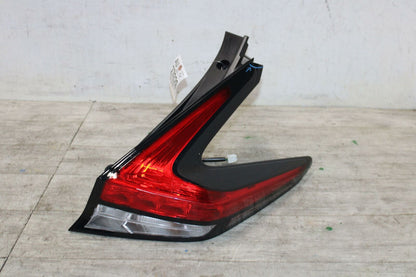 Tail Light Assembly NISSAN LEAF Right 18 19 20