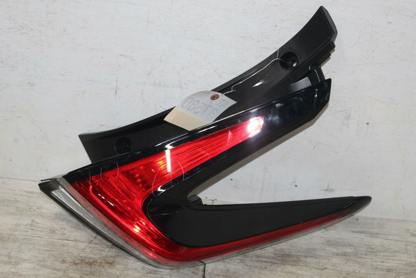 Tail Light Assembly NISSAN LEAF Right 18 19 20