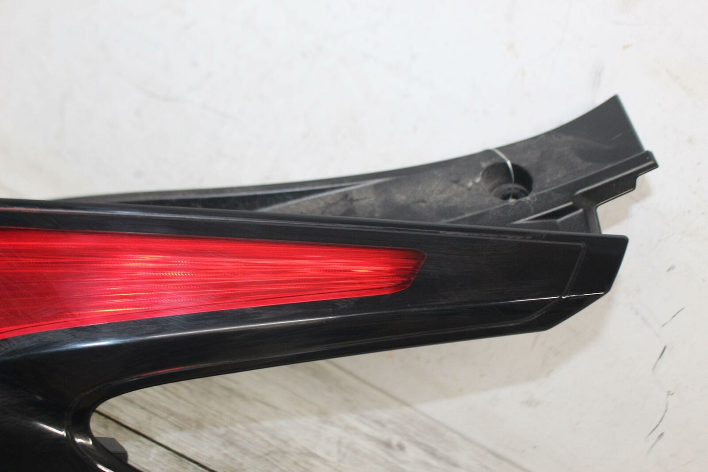 Tail Light Assembly NISSAN LEAF Right 18 19 20