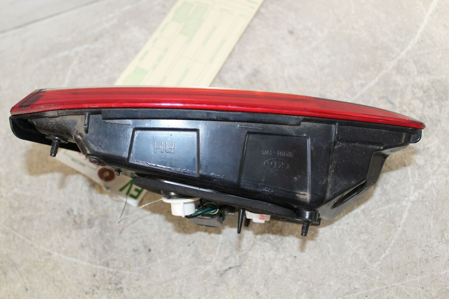 Tail Light Assembly KIA RIO Right 12 13 14 15 16 17