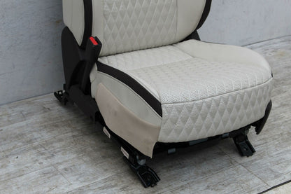 Front Seat INFINITI QX50 19