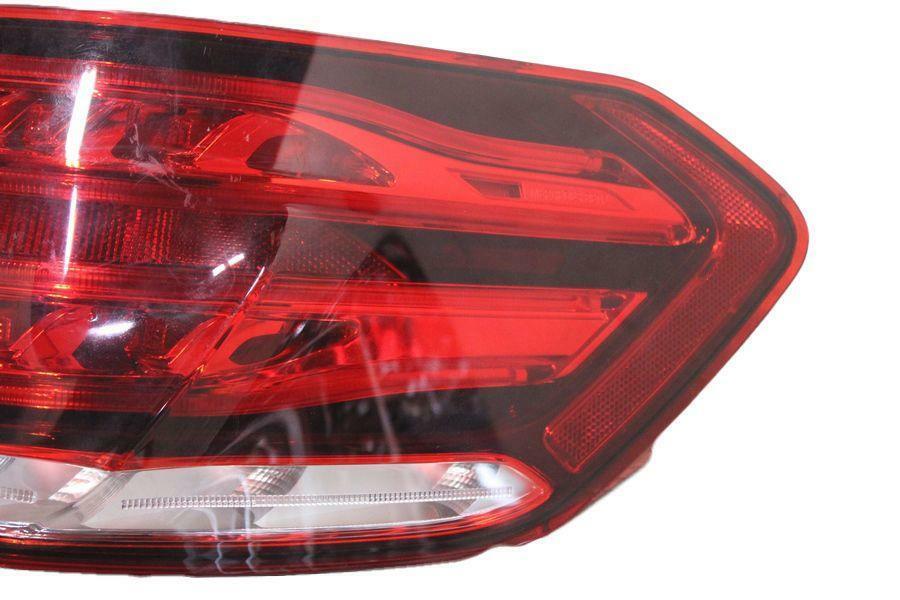 Tail Light Assembly MERCEDES E-CLASS Right 10 11 12 13