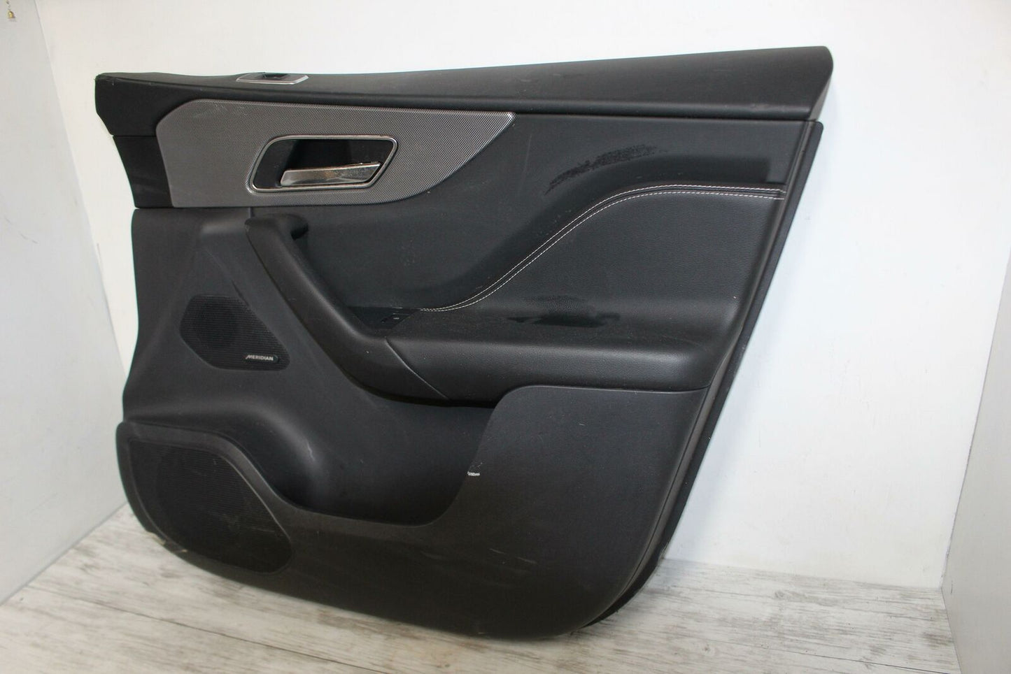 Front Door Trim Panel JAGUAR F-PACE Right 17 18 19 20