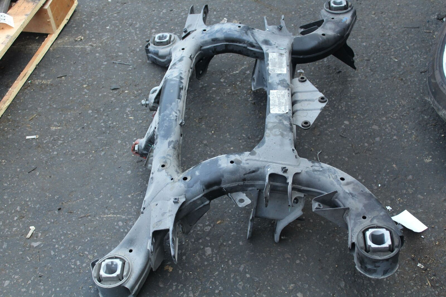 Undercarriage Crossmember BMW X6M 10 11 12 13 14